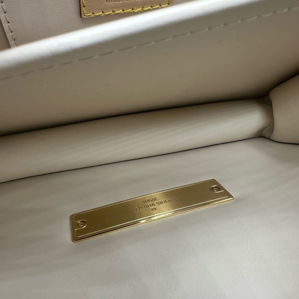 Louis Vuitton mini Dauphine - Picture 7 of 15